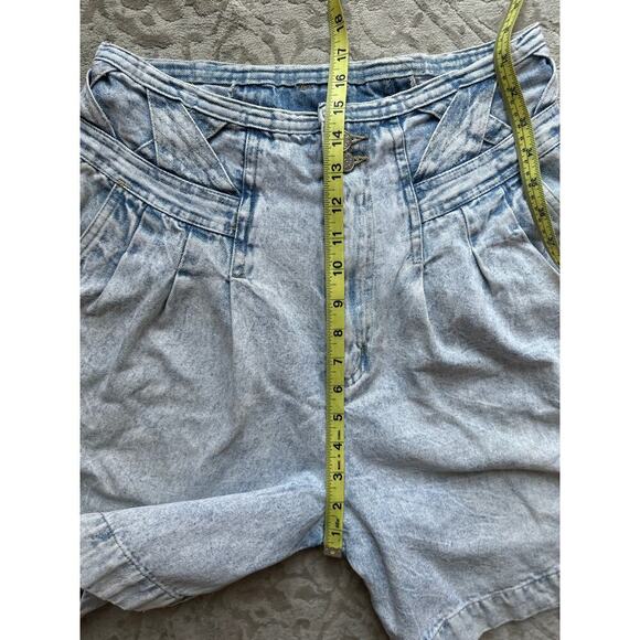 Vintage 90s Women's Jean Denim Shorts 8 Medium Acid Wash High Rise Pleated - Picture 7 of 9